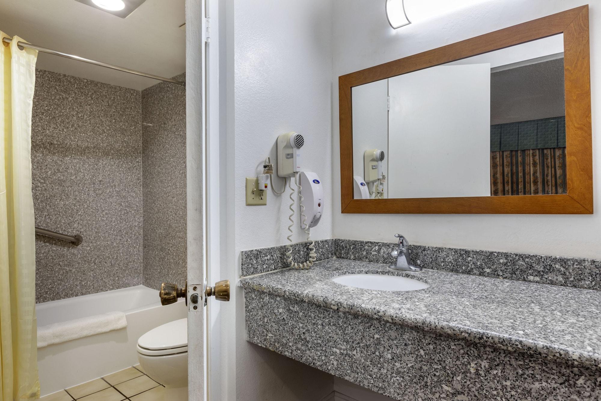 Riverside Inn & Suites מראה חיצוני תמונה