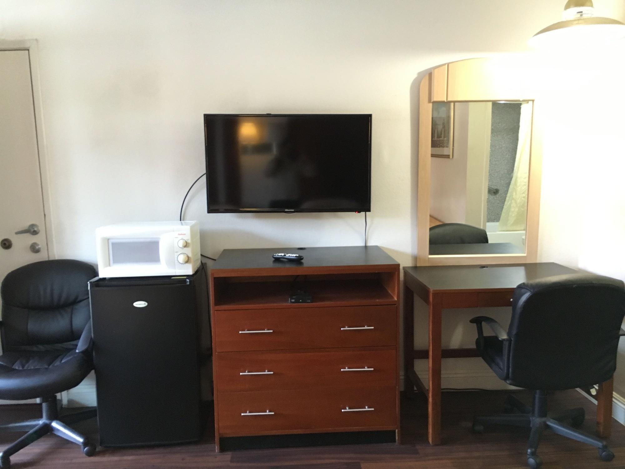 Riverside Inn & Suites מראה חיצוני תמונה