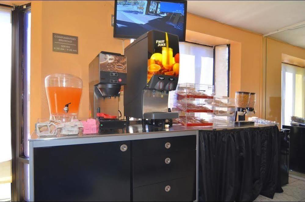Riverside Inn & Suites מראה חיצוני תמונה