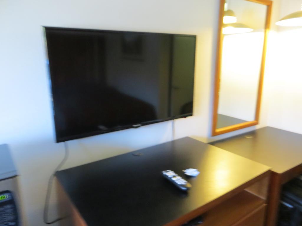 Riverside Inn & Suites מראה חיצוני תמונה