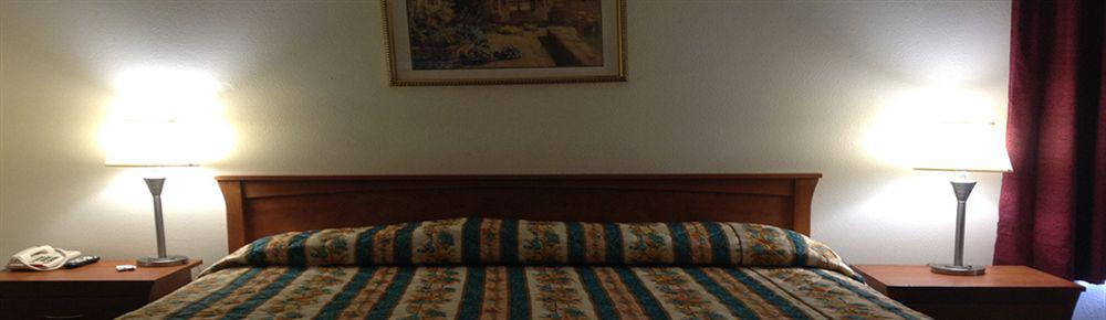 Riverside Inn & Suites מראה חיצוני תמונה