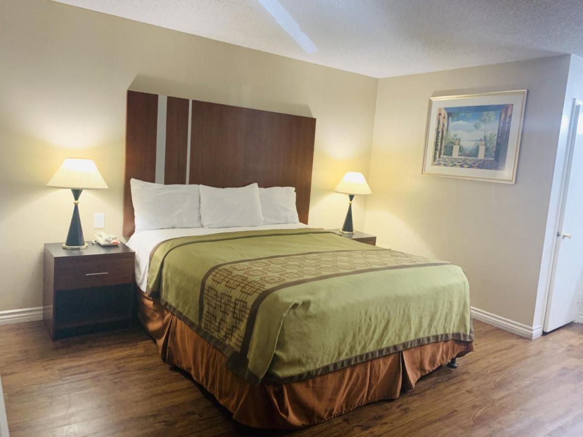 Riverside Inn & Suites מראה חיצוני תמונה